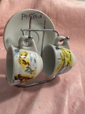 CASA ELITE HOME COLLECTION ESPRESSO PANORAMA CUP & SAUCER SET W/ METAL STAND ***